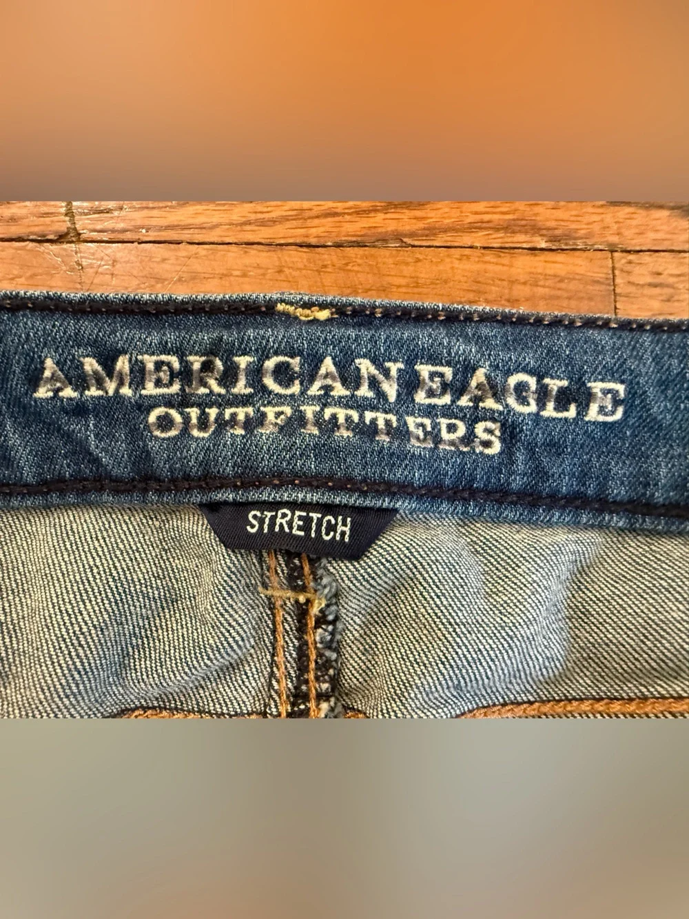 American Eagle Low Rise Bermuda Denim Shorts Cuffed Stretch Medium Wash Size S